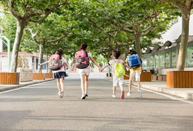 深圳市积分入户网答疑：深圳市户口对公立小学、中考、高考有何影响?
